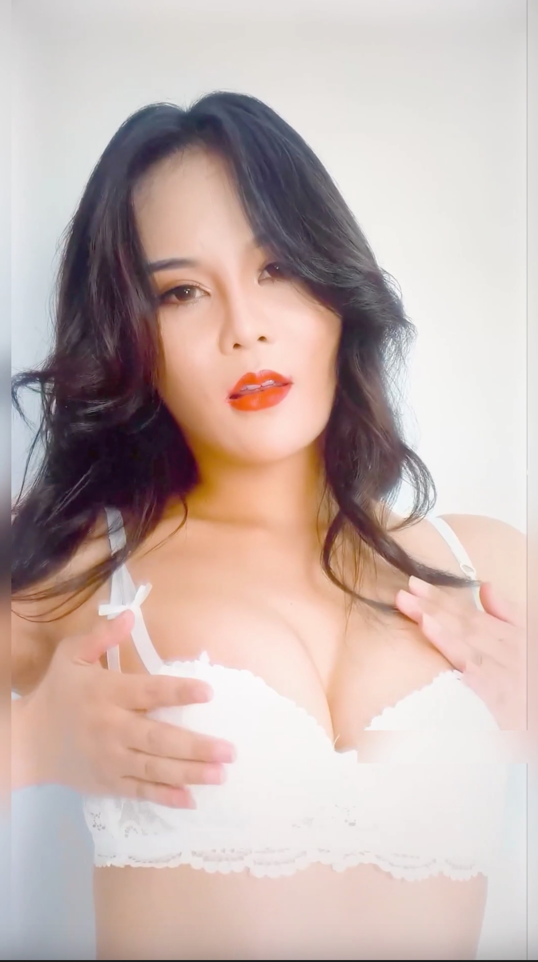 维拉 思思SVIP加密破解 近视角私拍