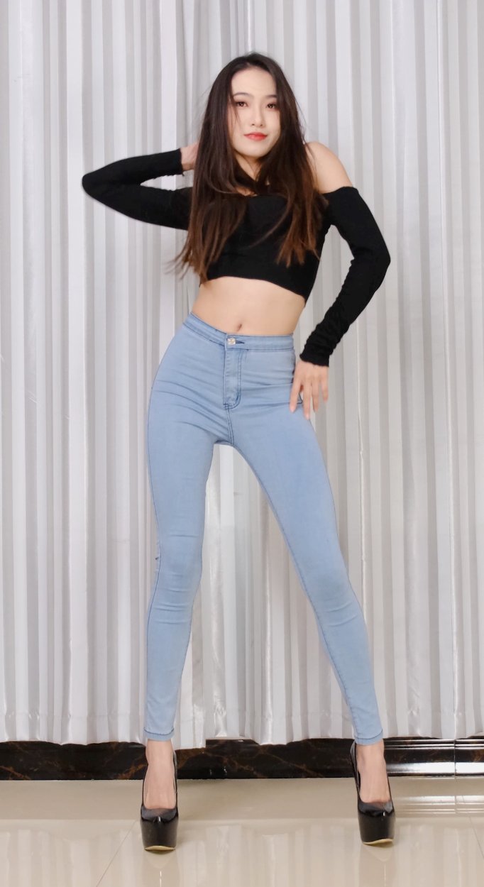 春光娱乐 小唇 1期 【4k 6V/10G】