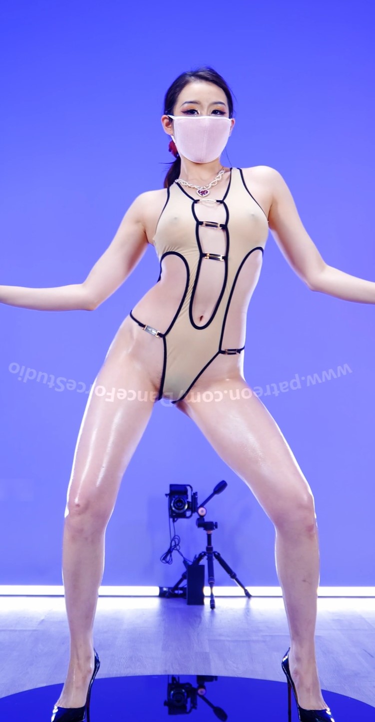 绝对舞力 Patreon 2024年7月3期 [4K 2V/1G]